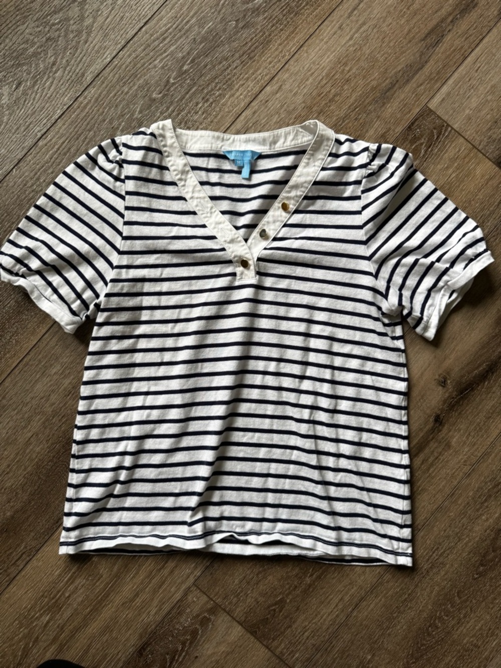 Draper James Stripe V Neck Tee Medium Gold Button Puff Sleeve Cotton